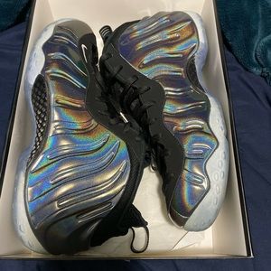 Foamposites hologram